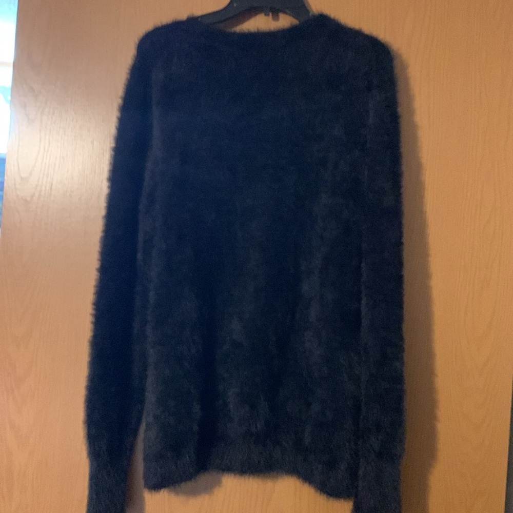 Sweater - Picture 4 of 5